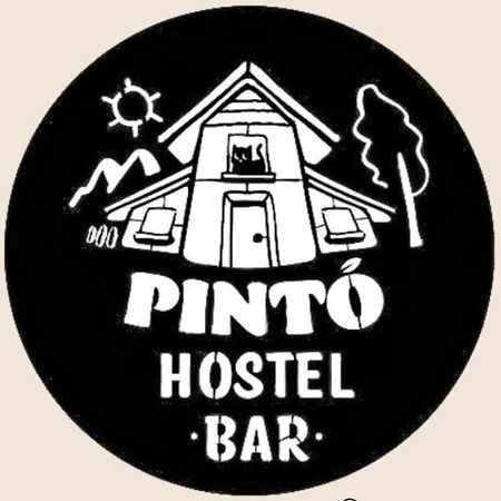 Pinto Casa Hostel & Bar Esquel Bagian luar foto